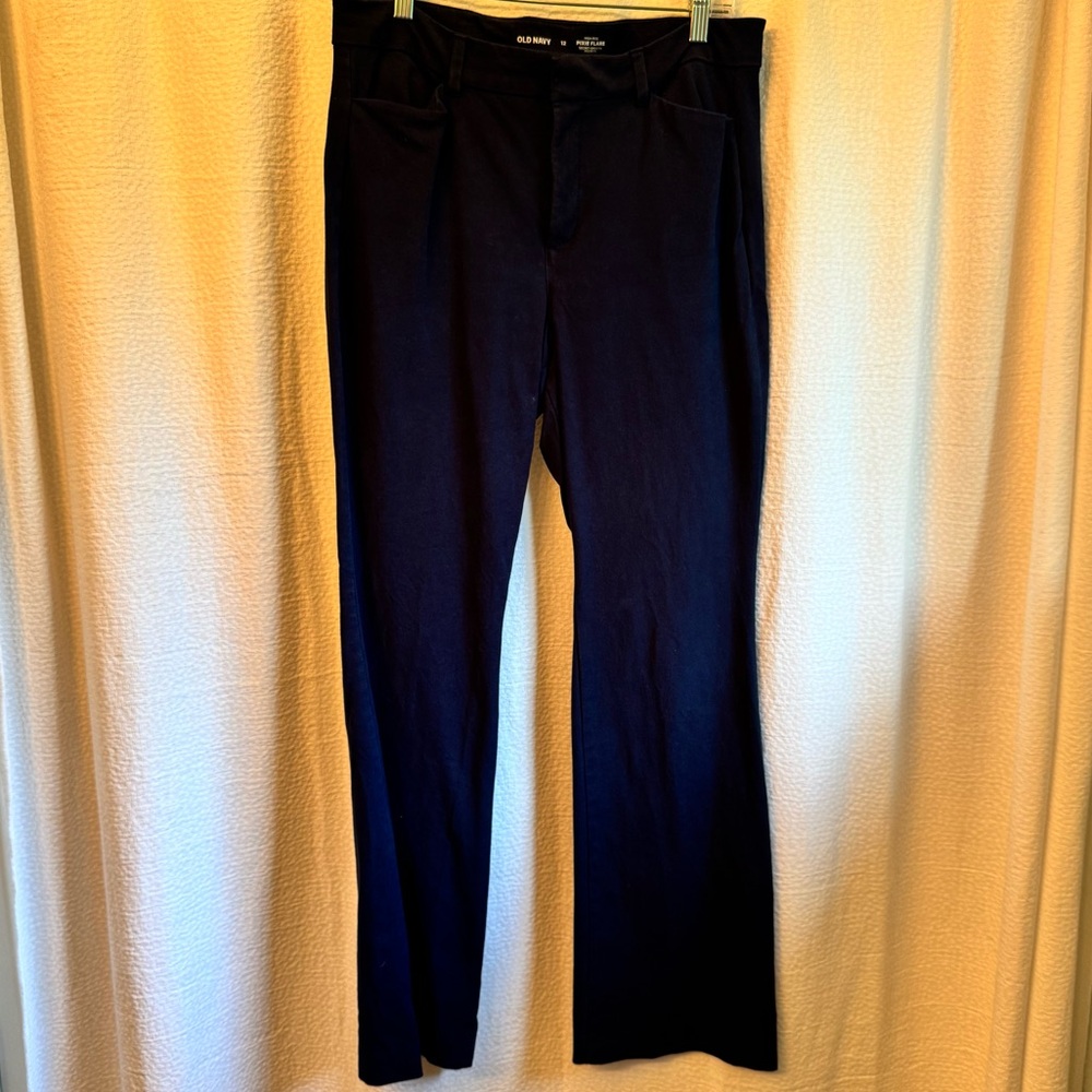 Old Navy High-Waisted Pixie Flare Pants - Navy - size 12 Regular